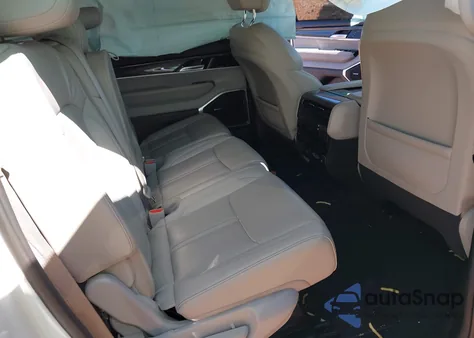 2022 Jeep Wagoneer Series I 4X2 из США, поврежденный, VIN 1C4SJUAT4NS214412